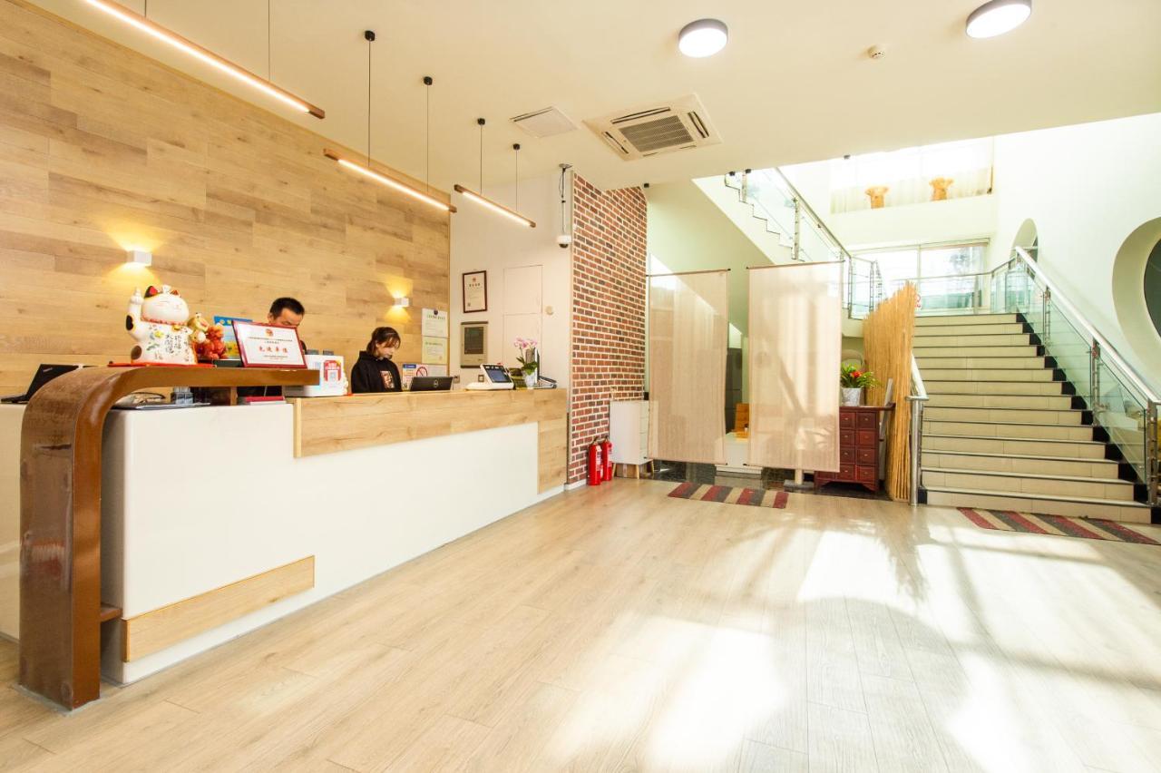 J Hotel เซี่ยงไฮ้ ภายนอก รูปภาพ