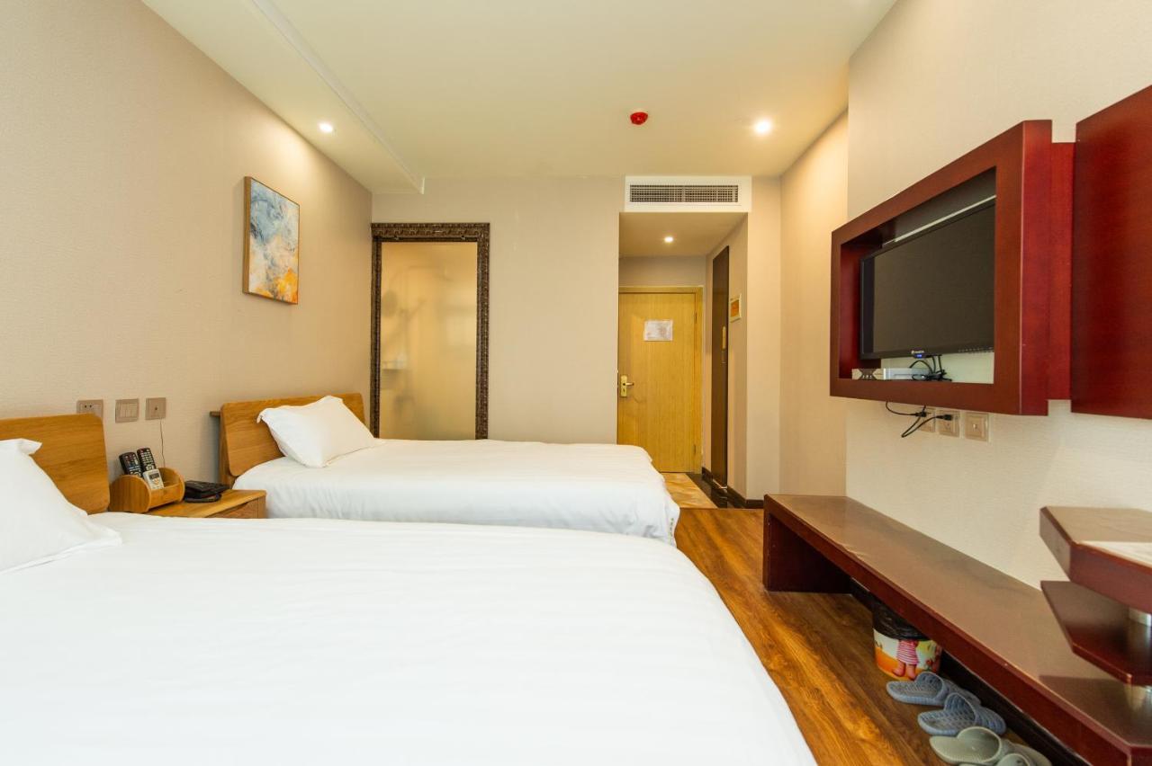 J Hotel เซี่ยงไฮ้ ภายนอก รูปภาพ